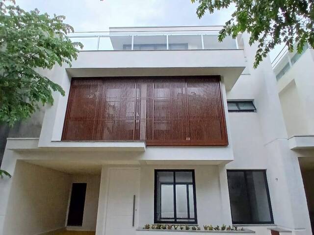 Casa de Praia para Venda em São Sebastião - 2