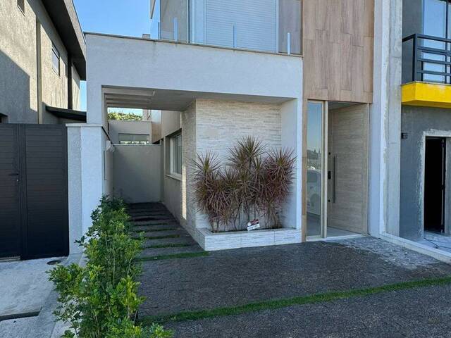 Venda em Jardim Semiramis - Cotia