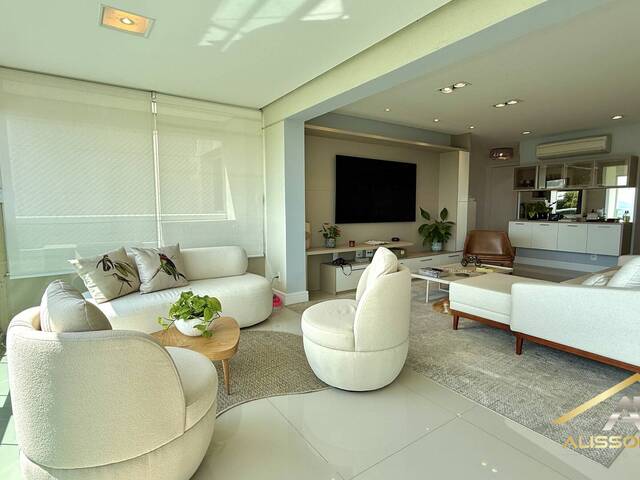 #743 - Apartamento para Venda em Santana de Parnaíba - SP
