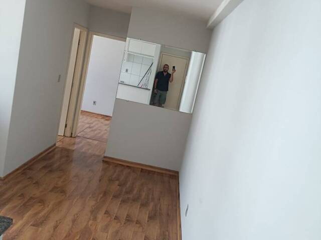 #825 - Apartamento para Venda em Carapicuíba - SP