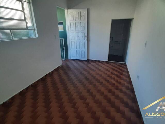#884 - Casa para Renda para Venda em Osasco - SP
