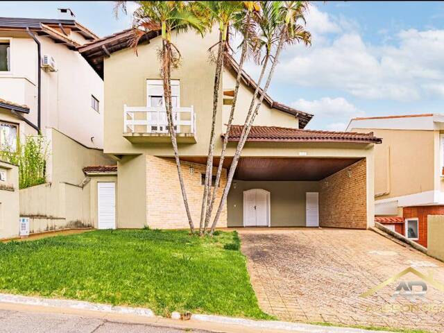 #885 - Casa em condomínio para Venda em Santana de Parnaíba - SP