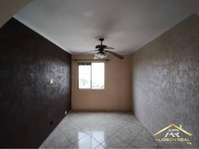 Apartamento para Venda em Carapicuíba - 2