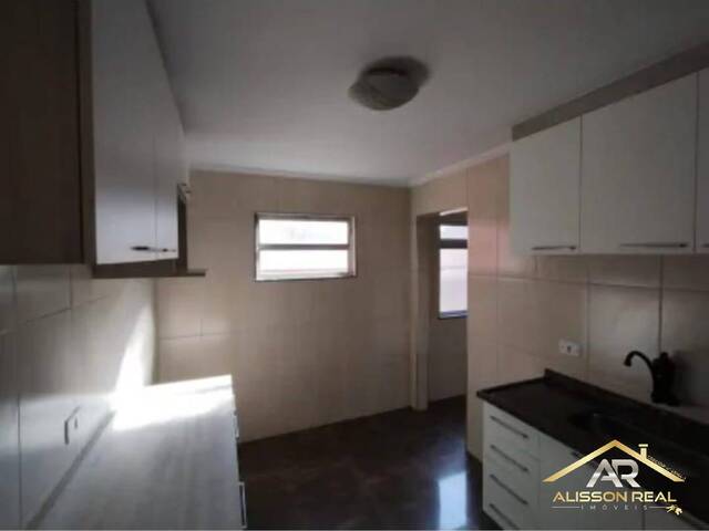 Apartamento para Venda em Carapicuíba - 4