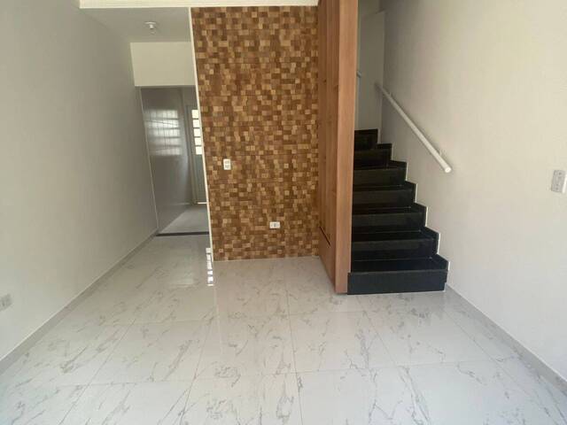 #949 - Sobrado para Venda em Cotia - SP