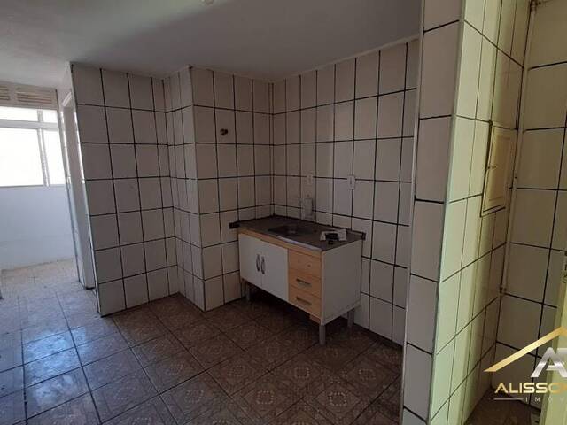 Apartamento para Venda em Carapicuíba - 4