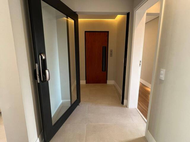 #1020 - Apartamento para Venda em Barueri - SP
