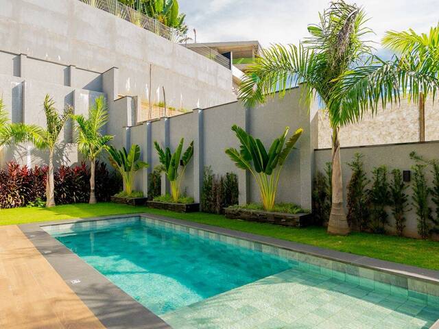 #1072 - Casa em condomínio para Venda em Santana de Parnaíba - SP