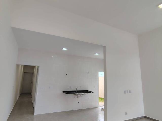 #1100 - Casa em condomínio para Venda em Vargem Grande Paulista - SP