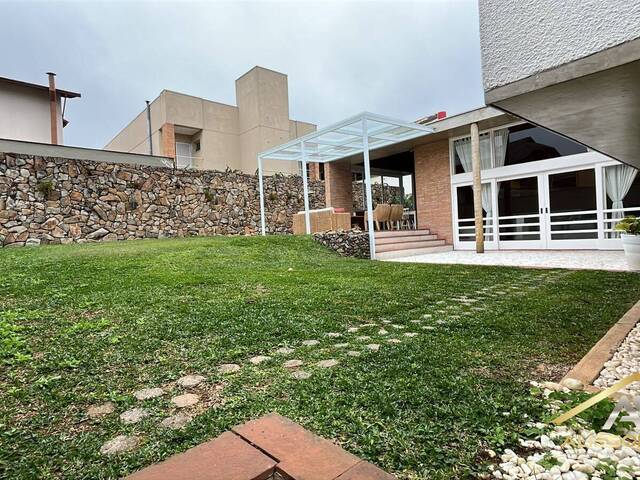 #1110 - Casa em condomínio para Venda em Barueri - SP