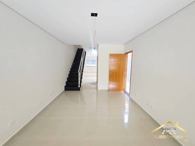 Sobrado para Venda em Osasco - 2