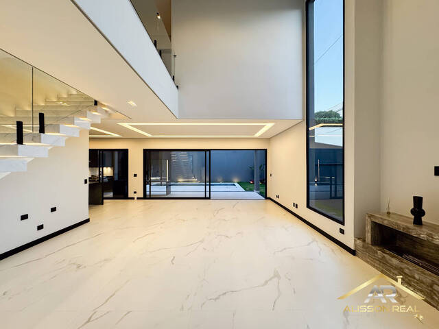 Casa em condomínio para Venda em Santana de Parnaíba - 2