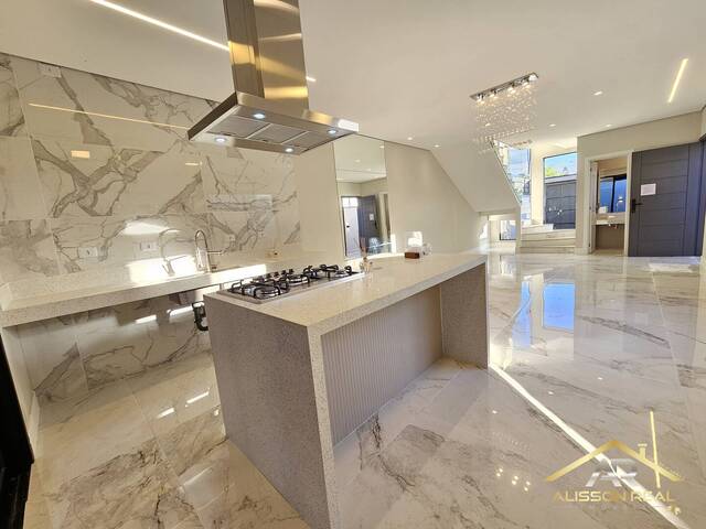 #880 - Casa em condomínio para Venda em Santana de Parnaíba - SP