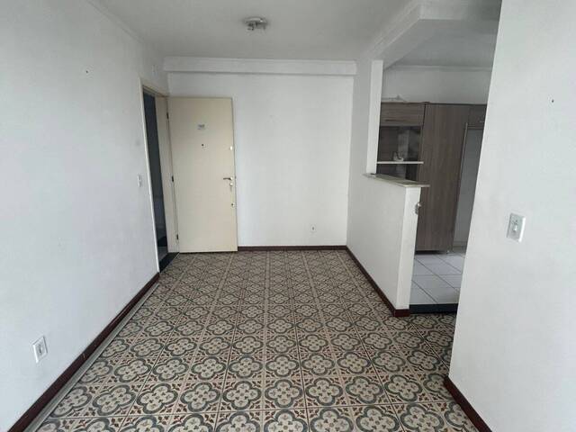 #1533 - Apartamento para Venda em Carapicuíba - SP