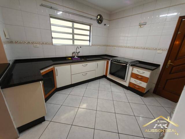 Sobrado para Venda em Osasco - 2