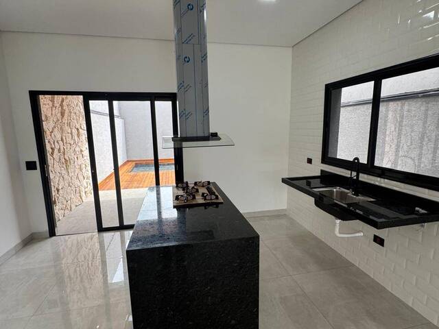 #1257 - Casa em condomínio para Venda em Santana de Parnaíba - SP
